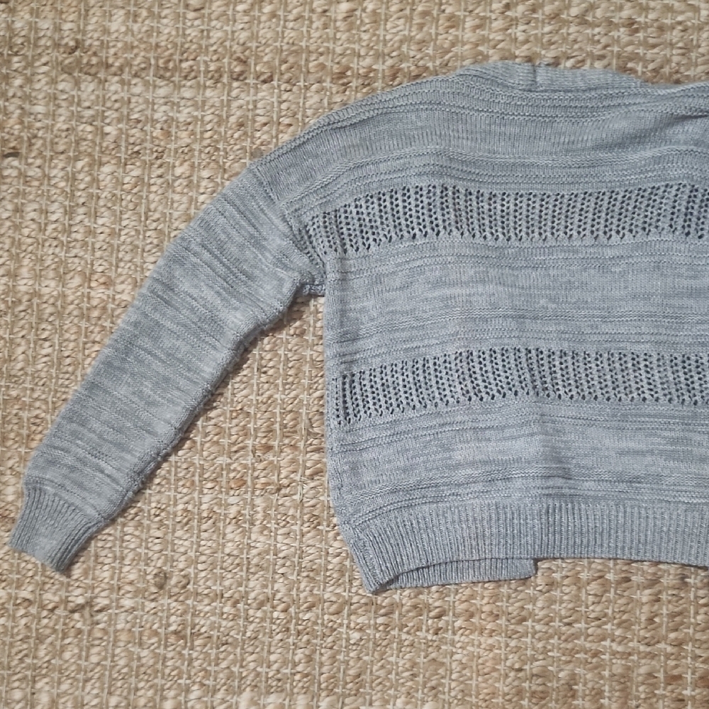 Time and Tru Gray Cottagecore Classic Cropped Buttoned Cardigan Sweater - Picture 7 of 8